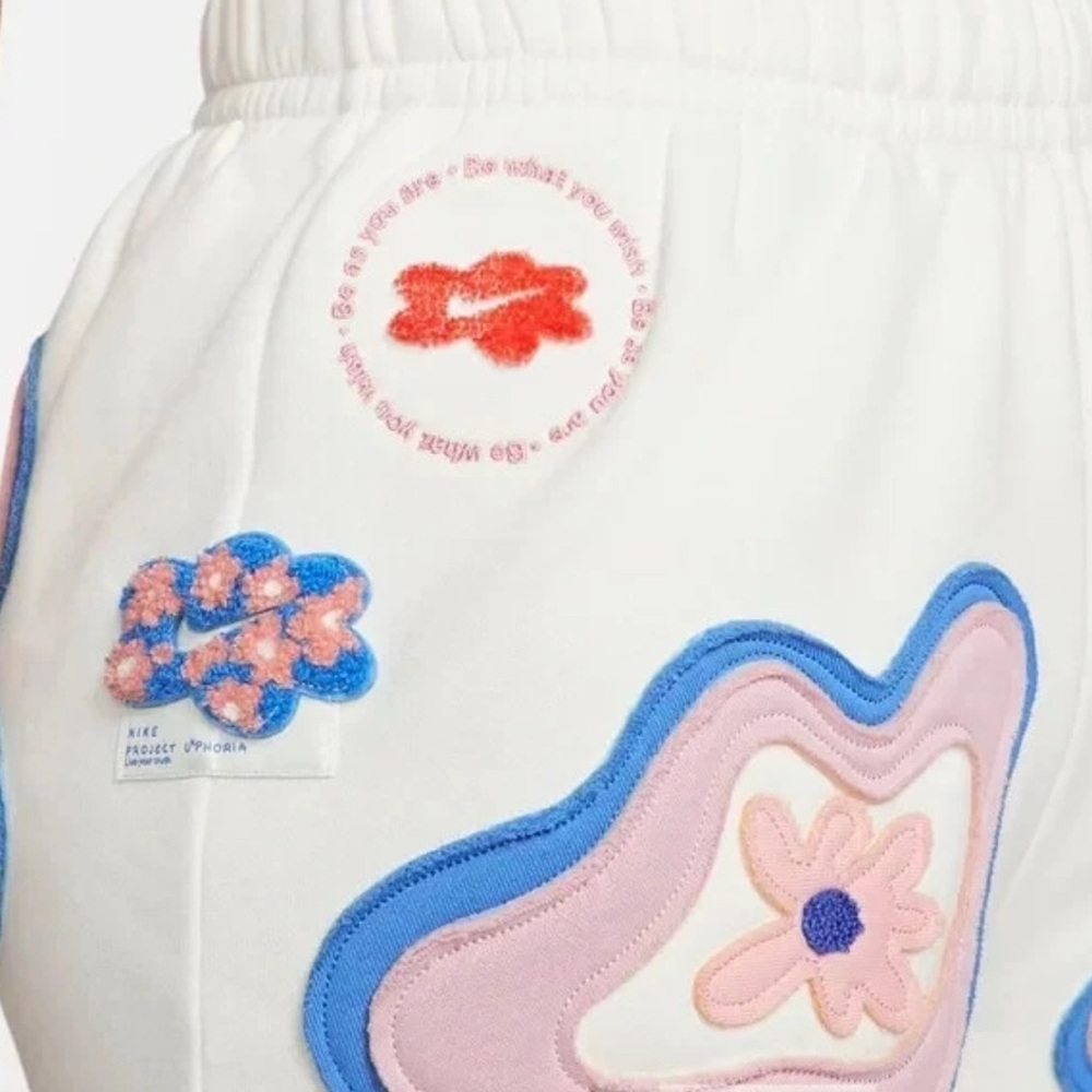 Nike Project U*phoria Embroidered Flower‎ Patch Shorts White Multicolor XS fun - Picture 4 of 15